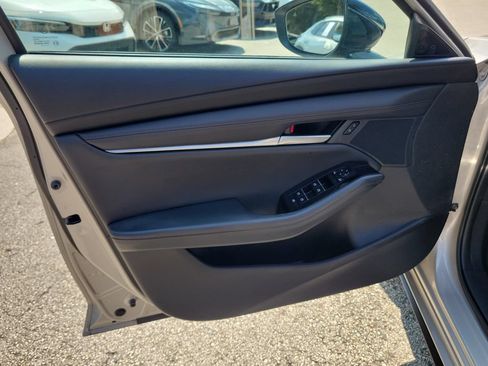 Used 2024 MAZDA MAZDA3 s FWD image 22