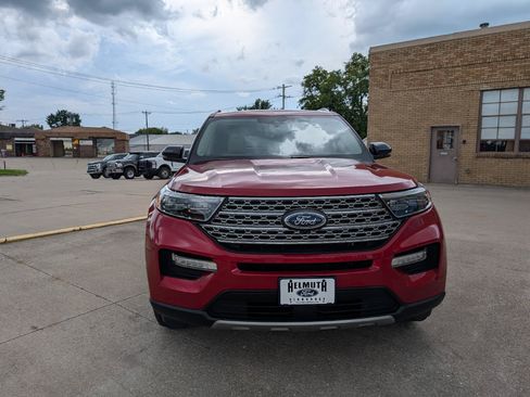 Certified 2023 Ford Explorer Limited w/ Equipment Group 301A AWD/4WD image 3