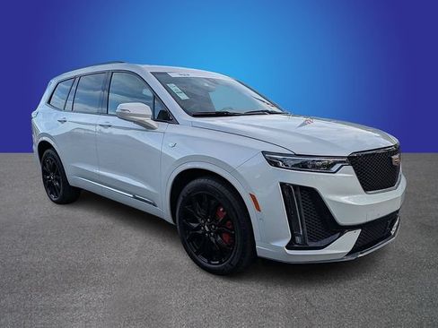 Certified 2025 Cadillac XT6 Sport w/ Platinum Package AWD/4WD image 7