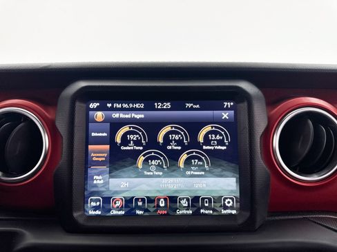 Used 2020 Jeep Wrangler Unlimited Rubicon AWD/4WD image 9