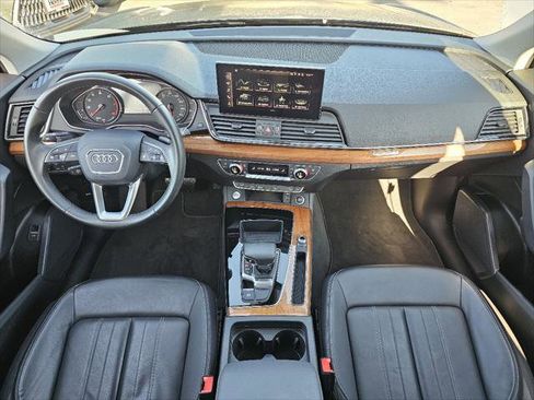 Used 2023 Audi Q5 2.0T Premium image 4