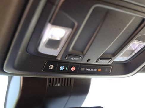 Used 2022 GMC Sierra 1500 AT4 AWD/4WD image 28