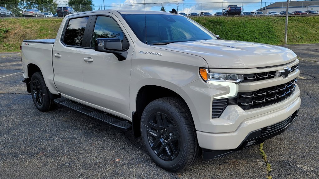 New 2026 Chevrolet Silverado 1500 RST w/ Convenience Package II AWD/4WD image 2