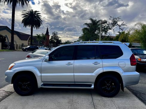 Used 2006 Lexus GX 470 image 2