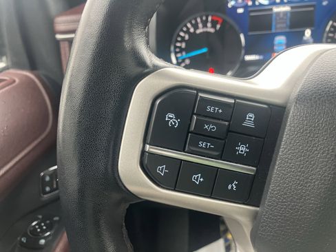 Used 2022 Ford Expedition Max Limited image 27