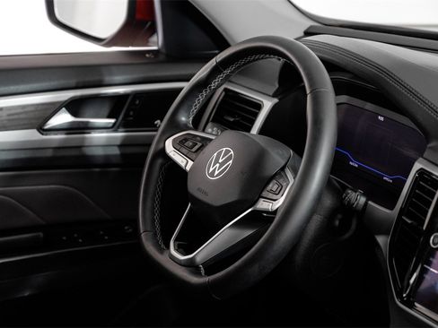 Used 2021 Volkswagen Atlas SEL Premium image 14