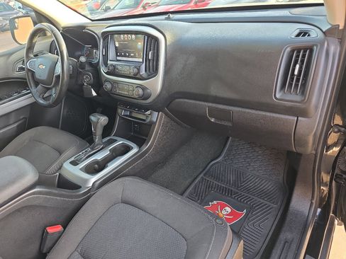 Used 2016 Chevrolet Colorado LT w/ Midnight Edition image 19