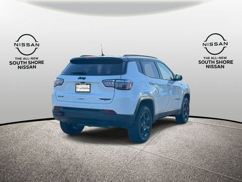 Used 2024 Jeep Compass Trailhawk AWD/4WD image 6
