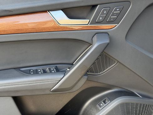 Used 2023 Audi Q5 2.0T Premium Plus w/ Premium Plus Package image 10