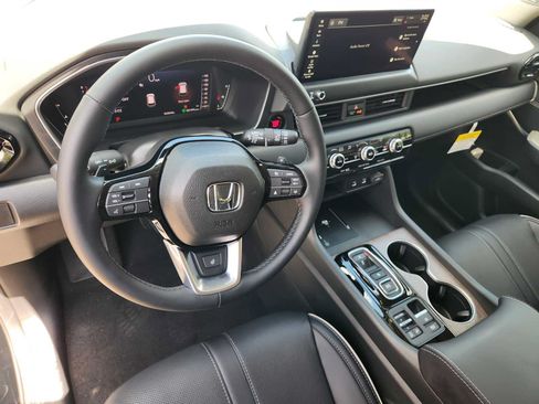 Used 2026 Honda Pilot Elite image 2