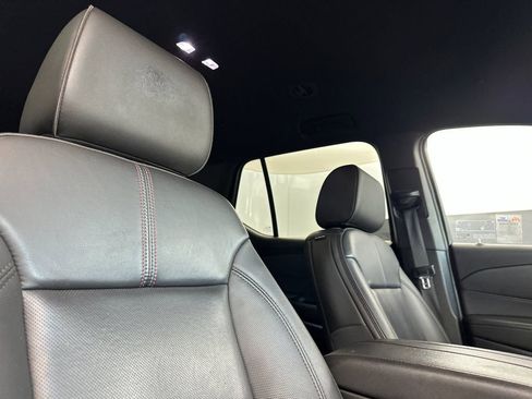 Used 2023 Chevrolet Traverse RS w/ LPO, Floor Liner Package image 17