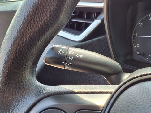 Used 2023 Toyota Corolla LE FWD image 6