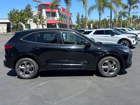 Used 2024 Ford Escape ST-Line image 3