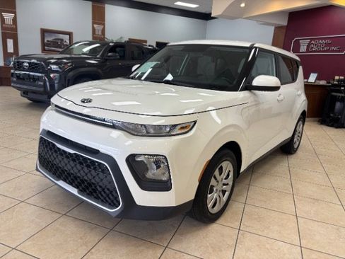 Used 2021 Kia Soul LX FWD image 3
