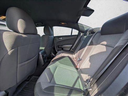 Used 2020 Dodge Charger SXT w/ Blacktop Package image 20