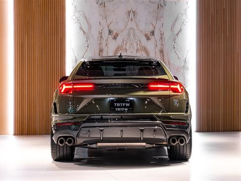 Used 2023 Lamborghini Urus Performante AWD/4WD image 5