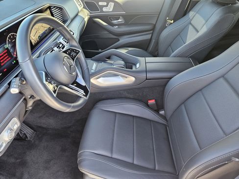Used 2025 Mercedes-Benz GLE 450 4MATIC image 14