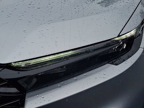 Certified 2025 Honda CR-V Sport image 9