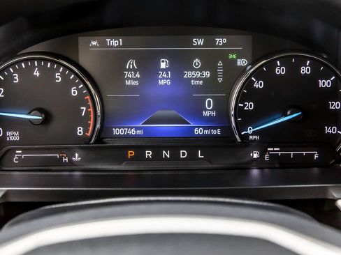 Used 2022 Ford Explorer XLT AWD/4WD image 14
