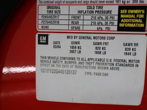 Used 2004 Chevrolet Corvette Coupe w/ Preferred Equipment Group RWD image 44
