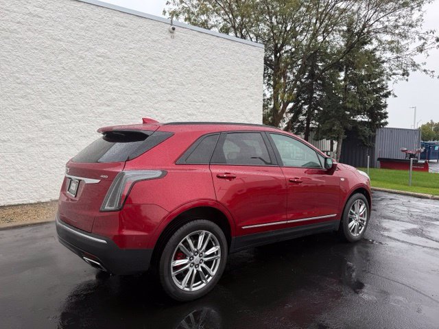 Used 2024 Cadillac XT5 Sportv w/ Technology Package AWD/4WD image 5