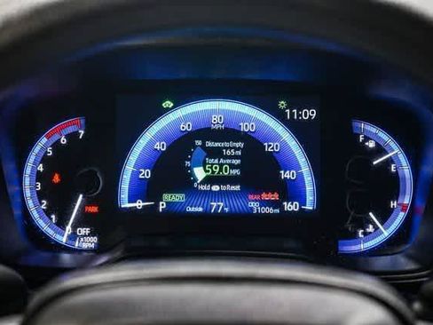 Certified 2022 Toyota Corolla LE FWD image 25