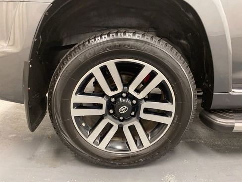 Used 2018 Toyota 4Runner Limited image 31