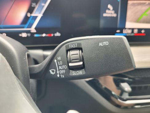 New 2025 BMW 330i xDrive Sedan w/ Convenience Package image 30