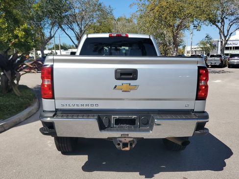 Used 2015 Chevrolet Silverado 2500 LT w/ LT Convenience Package image 4