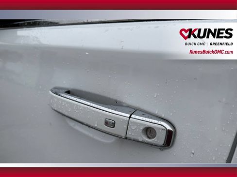 Used 2020 GMC Yukon Denali w/ Open Road Package AWD/4WD image 30