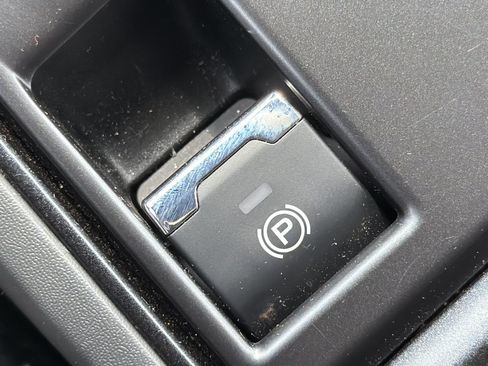 Certified 2026 Subaru Crosstrek 2.5i AWD/4WD image 25