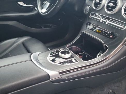 Used 2018 Mercedes-Benz GLC 300 4MATIC image 17