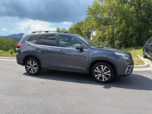 Used 2020 Subaru Forester Limited w/ Popular Package #3 AWD/4WD image 7