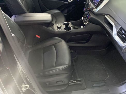 Used 2023 GMC Terrain SLT w/ LPO, Floor Liner Package FWD image 57