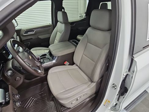 Certified 2024 Chevrolet Silverado 1500 LTZ AWD/4WD image 31