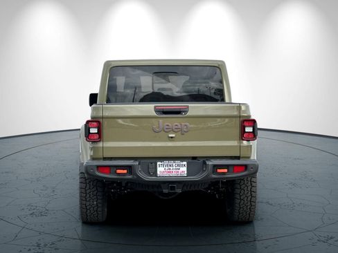 New 2026 Jeep Gladiator Mojave image 5