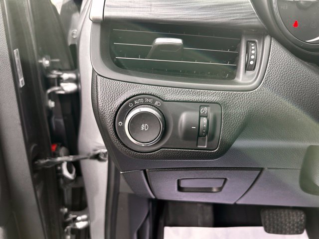 Used 2019 Buick Envision Essence AWD/4WD image 20