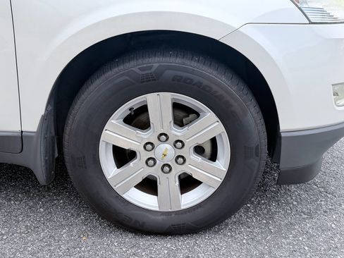 Used 2012 Chevrolet Traverse LT FWD image 29