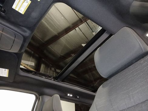 Used 2022 Ford F150 XLT w/ Equipment Group 302A High image 13