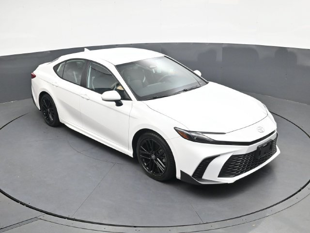Used 2025 Toyota Camry SE FWD image 22
