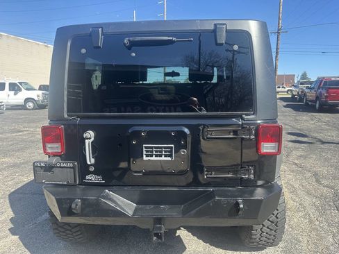 Used 2010 Jeep Wrangler Sport image 4