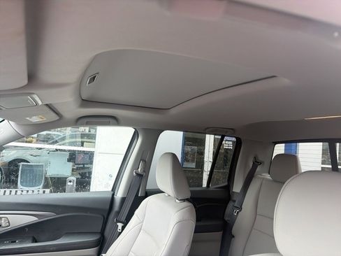 Used 2023 Honda Ridgeline RTL-E image 6