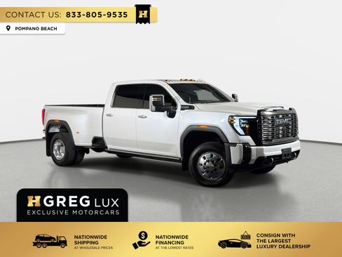 Used 2025 GMC Sierra 3500 Denali Ultimate AWD/4WD image 1