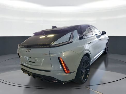New 2026 Cadillac Lyriq V AWD/4WD image 3
