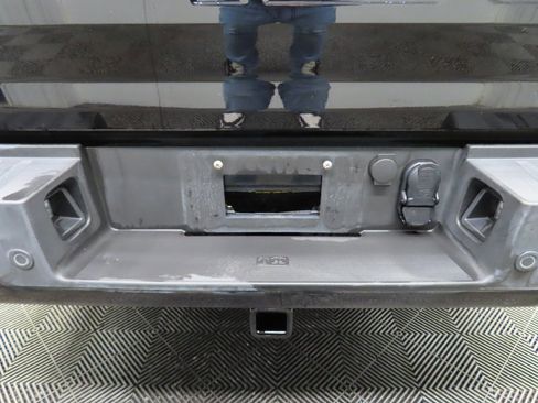 Used 2024 Ford F150 XLT w/ XLT Black Appearance Package image 42