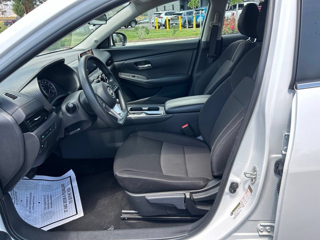 Used 2024 Nissan Sentra SV FWD image 22