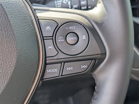 Used 2023 Toyota Corolla SE image 19