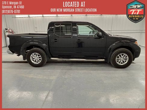 Used 2019 Nissan Frontier SV AWD/4WD image 2