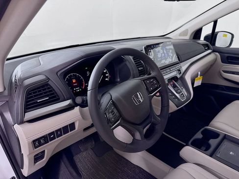 New 2026 Honda Odyssey EX-L image 9