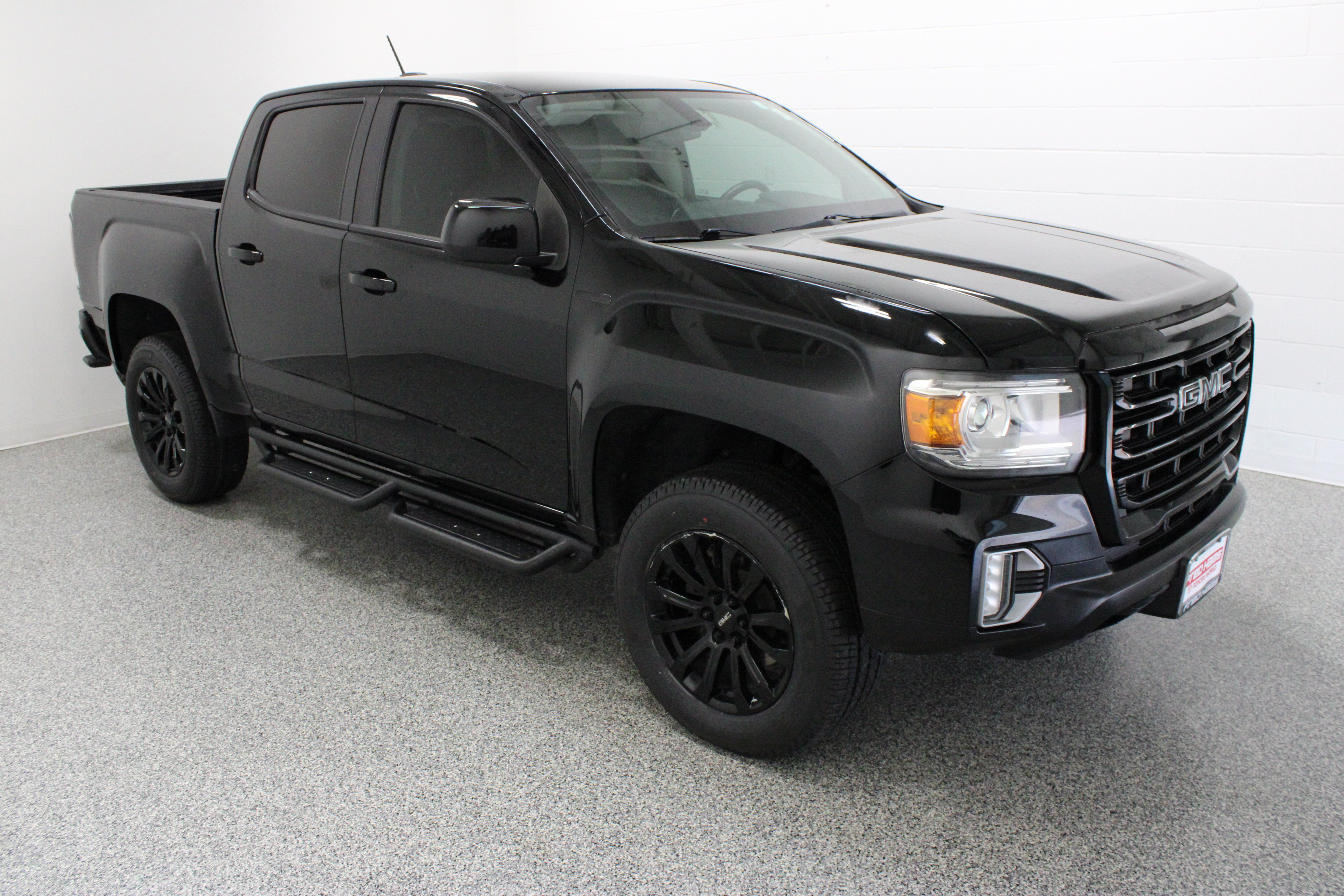Used 2022 GMC Canyon Elevation w/ Elevation Premium Package RWD image 4